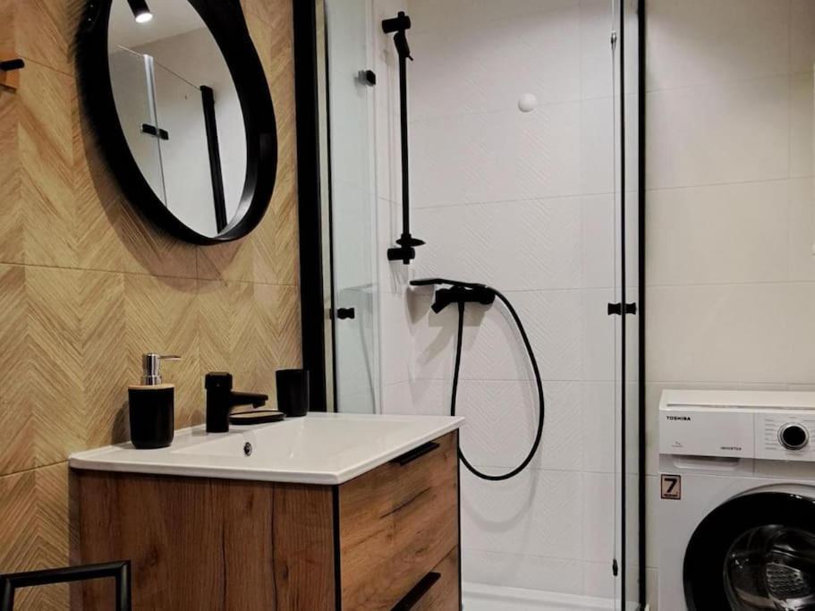 Green Apartament 21 Oświęcim Εξωτερικό φωτογραφία